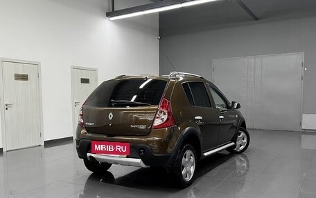 Renault Sandero I, 2013 год, 745 000 рублей, 2 фотография