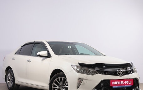 Toyota Camry, 2017 год, 2 289 000 рублей, 2 фотография