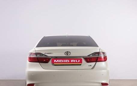 Toyota Camry, 2017 год, 2 289 000 рублей, 6 фотография