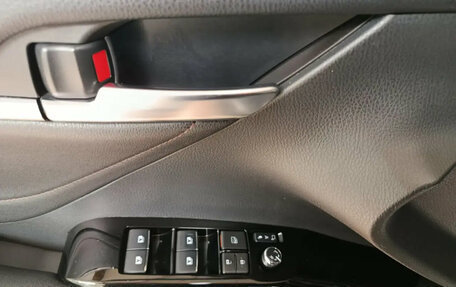 Toyota Camry, 2018 год, 2 150 000 рублей, 17 фотография