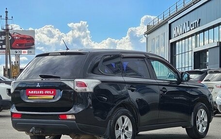 Mitsubishi Outlander III рестайлинг 3, 2012 год, 980 000 рублей, 4 фотография