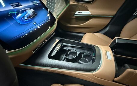 Mercedes-Benz E-Класс, 2024 год, 6 390 000 рублей, 16 фотография