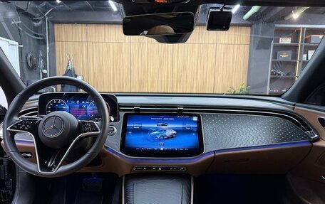 Mercedes-Benz E-Класс, 2024 год, 6 390 000 рублей, 10 фотография