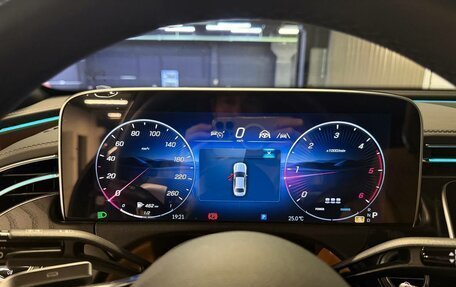 Mercedes-Benz E-Класс, 2024 год, 6 390 000 рублей, 28 фотография