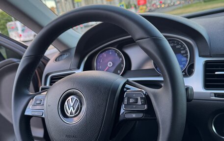 Volkswagen Touareg III, 2011 год, 2 150 000 рублей, 17 фотография