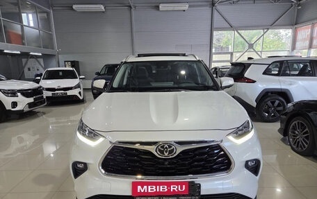Toyota Highlander, 2026 год, 5 349 900 рублей, 2 фотография