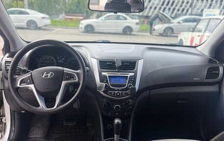 Hyundai Solaris II рестайлинг, 2011 год, 780 000 рублей, 12 фотография