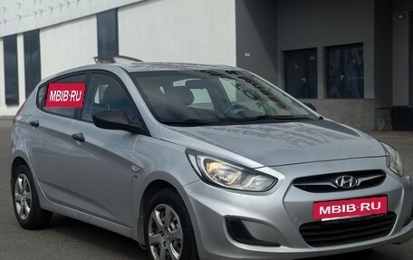 Hyundai Solaris II рестайлинг, 2011 год, 780 000 рублей, 13 фотография