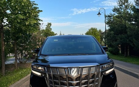 Toyota Alphard III, 2021 год, 5 450 000 рублей, 2 фотография