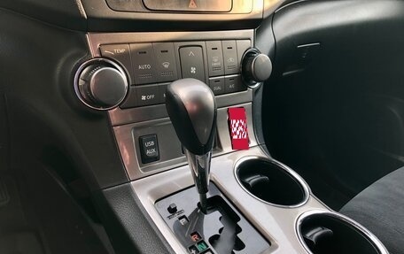 Toyota Highlander III, 2012 год, 1 549 000 рублей, 12 фотография