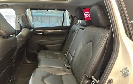 Toyota Highlander, 2021 год, 4 590 000 рублей, 12 фотография