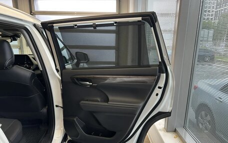 Toyota Highlander, 2021 год, 4 590 000 рублей, 21 фотография
