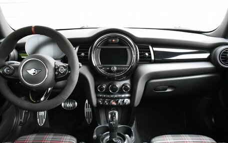 MINI Hatch, 2021 год, 2 890 000 рублей, 10 фотография
