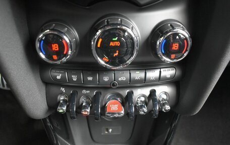 MINI Hatch, 2021 год, 2 890 000 рублей, 20 фотография