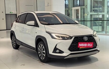 Toyota Yaris XP150 рестайлинг, 2023 год, 1 100 000 рублей, 3 фотография