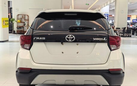 Toyota Yaris XP150 рестайлинг, 2023 год, 1 100 000 рублей, 7 фотография
