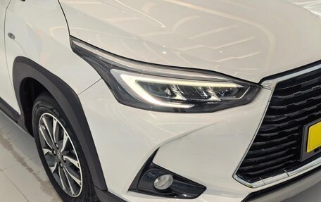 Toyota Yaris XP150 рестайлинг, 2023 год, 1 100 000 рублей, 10 фотография