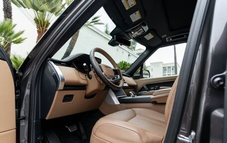 Land Rover Range Rover IV рестайлинг, 2025 год, 15 000 000 рублей, 11 фотография