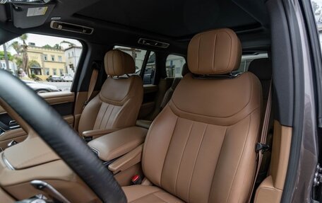 Land Rover Range Rover IV рестайлинг, 2025 год, 15 000 000 рублей, 17 фотография