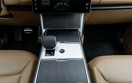 Land Rover Range Rover IV рестайлинг, 2025 год, 15 000 000 рублей, 16 фотография