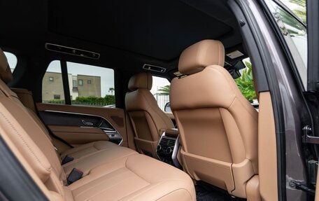 Land Rover Range Rover IV рестайлинг, 2025 год, 15 000 000 рублей, 20 фотография