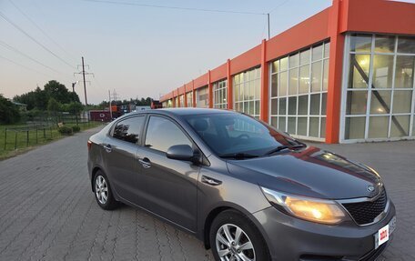 KIA Rio III рестайлинг, 2016 год, 900 000 рублей, 5 фотография