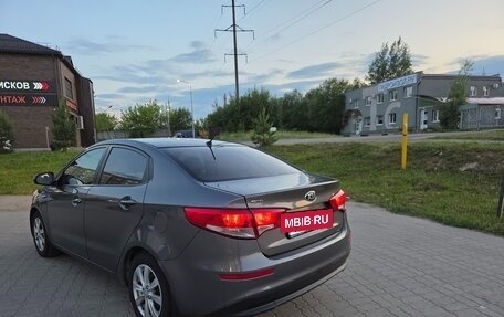 KIA Rio III рестайлинг, 2016 год, 900 000 рублей, 3 фотография