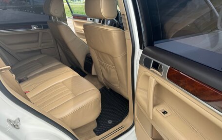 Volkswagen Touareg III, 2008 год, 980 000 рублей, 10 фотография