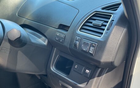 Nissan Serena IV, 2012 год, 1 450 000 рублей, 18 фотография