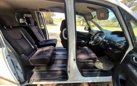 Nissan Serena IV, 2012 год, 1 450 000 рублей, 15 фотография