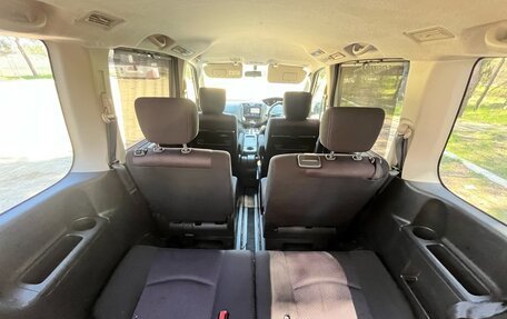 Nissan Serena IV, 2012 год, 1 450 000 рублей, 16 фотография