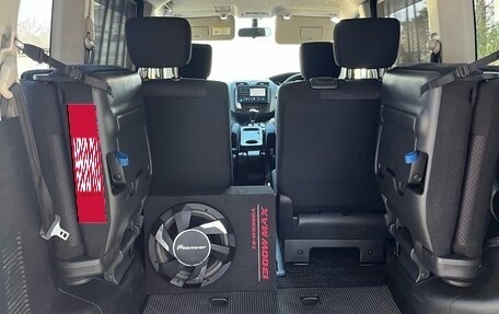 Nissan Serena IV, 2012 год, 1 450 000 рублей, 25 фотография