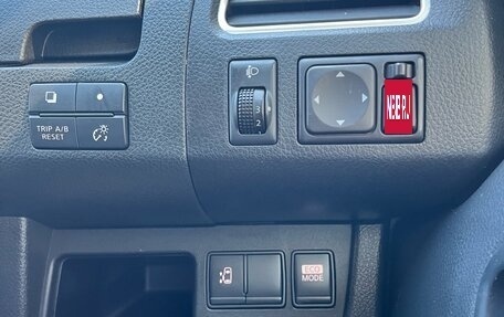 Nissan Serena IV, 2012 год, 1 450 000 рублей, 26 фотография