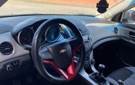 Chevrolet Cruze II, 2013 год, 575 000 рублей, 21 фотография