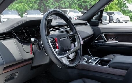 Land Rover Range Rover IV рестайлинг, 2025 год, 14 000 000 рублей, 3 фотография