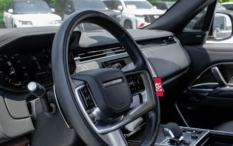 Land Rover Range Rover IV рестайлинг, 2025 год, 14 000 000 рублей, 15 фотография
