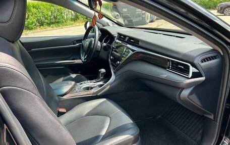 Toyota Camry, 2020 год, 2 600 000 рублей, 11 фотография