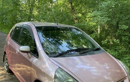 Honda Fit III, 2001 год, 380 000 рублей, 2 фотография