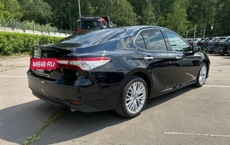 Toyota Camry, 2020 год, 2 600 000 рублей, 6 фотография