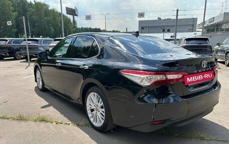 Toyota Camry, 2020 год, 2 600 000 рублей, 8 фотография