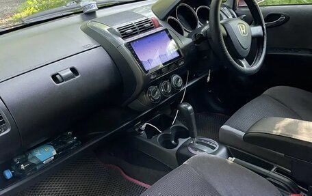 Honda Fit III, 2001 год, 380 000 рублей, 12 фотография
