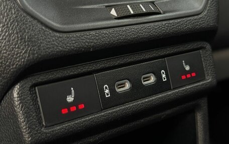 Volkswagen Taos, 2022 год, 2 899 000 рублей, 38 фотография