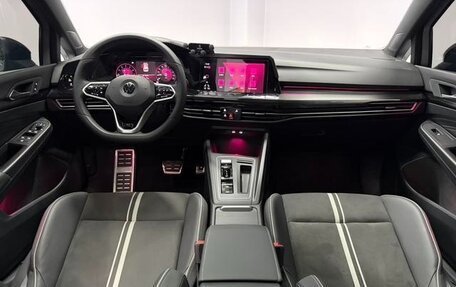 Volkswagen Golf VIII, 2022 год, 1 613 000 рублей, 9 фотография