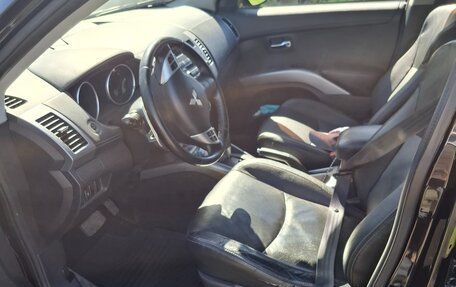 Mitsubishi Outlander III рестайлинг 3, 2012 год, 1 080 000 рублей, 7 фотография