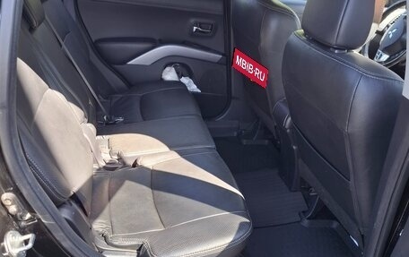 Mitsubishi Outlander III рестайлинг 3, 2012 год, 1 080 000 рублей, 6 фотография