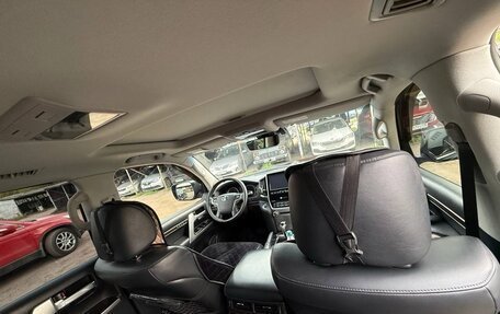 Toyota Land Cruiser 200, 2017 год, 6 299 000 рублей, 16 фотография