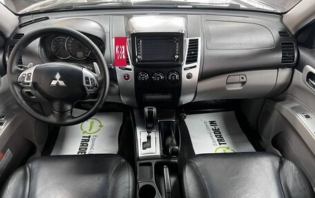Mitsubishi Pajero Sport II рестайлинг, 2011 год, 1 645 000 рублей, 10 фотография