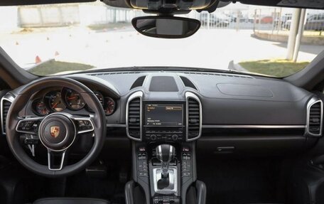 Porsche Cayenne III, 2015 год, 3 790 000 рублей, 10 фотография