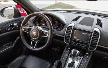 Porsche Cayenne III, 2015 год, 3 790 000 рублей, 11 фотография