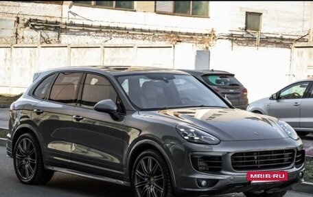 Porsche Cayenne III, 2015 год, 3 790 000 рублей, 15 фотография